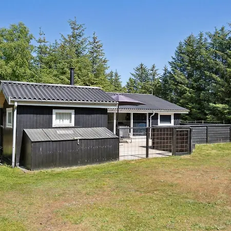 Ally Holiday home *